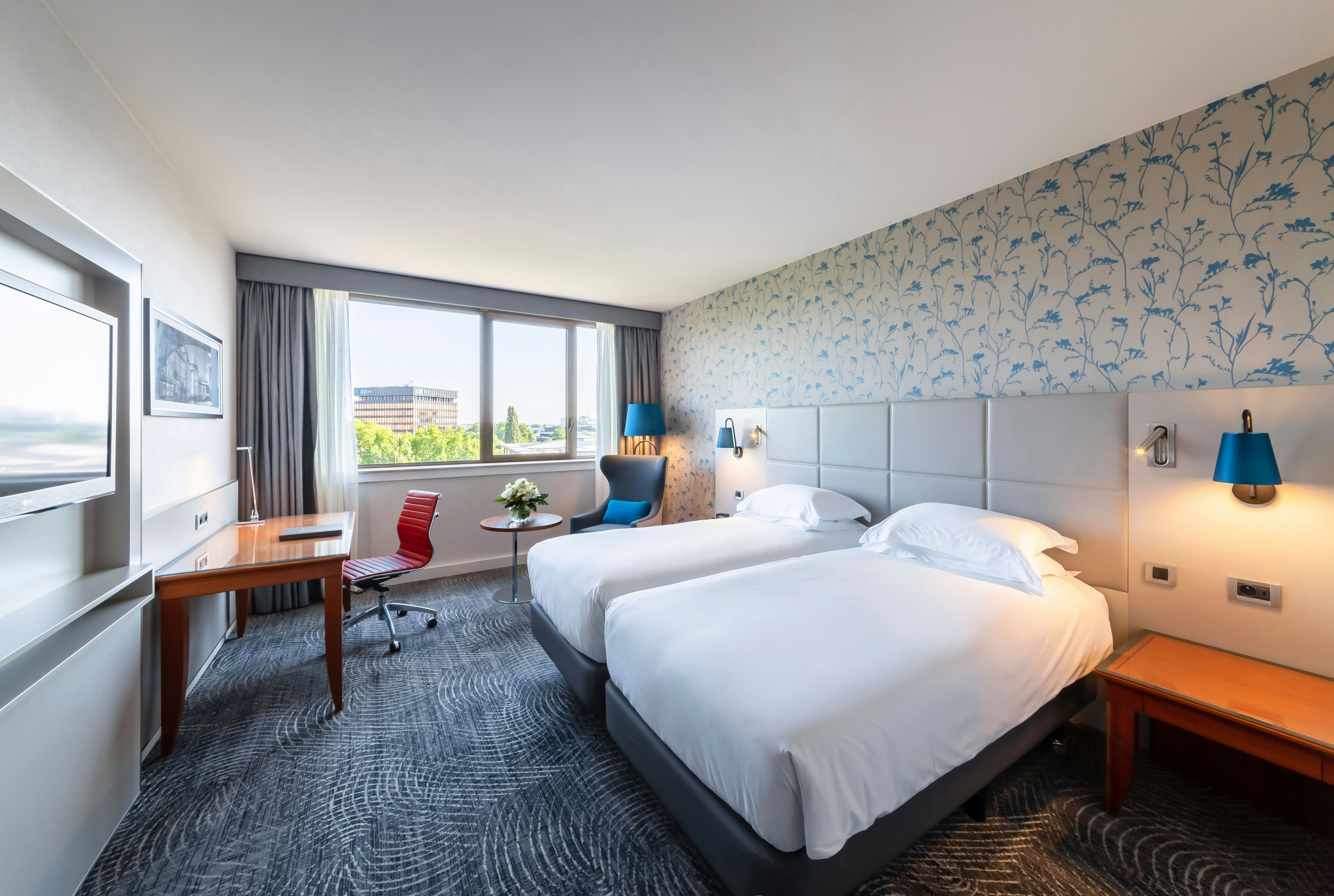 Executive, Twin Beds
