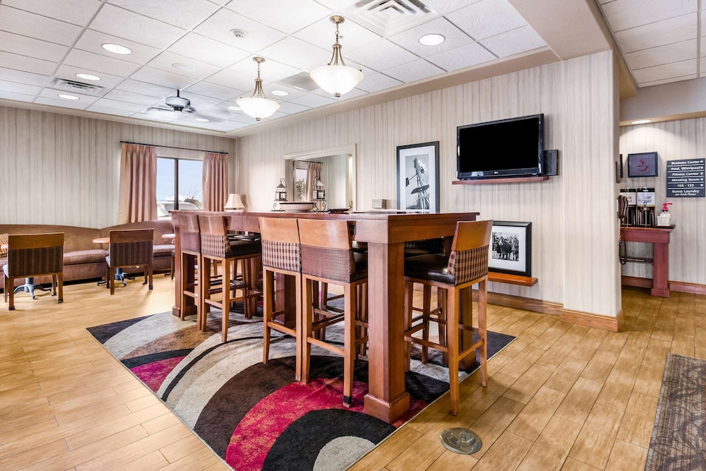 Hampton Inn Derby Wichita Southeast 33/42