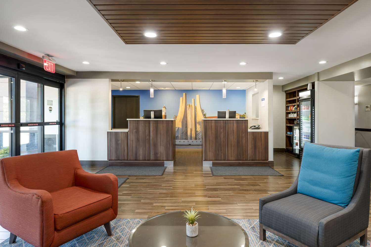 Best Western Plus Lafayette Hotel University Area 12/24