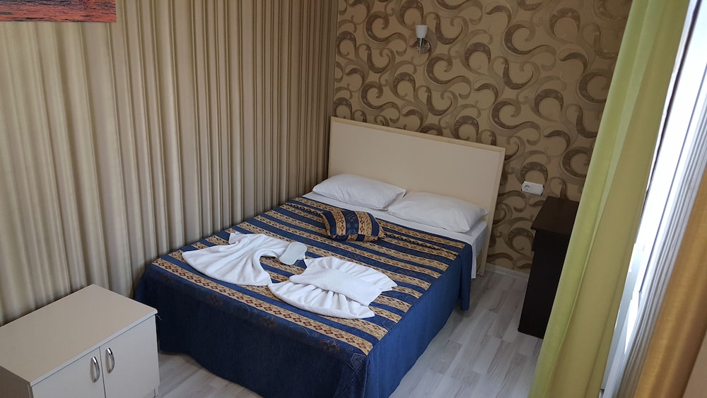 Anadolu Hotel 15/30