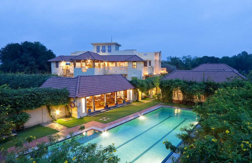 Visalam Hotel 3/33