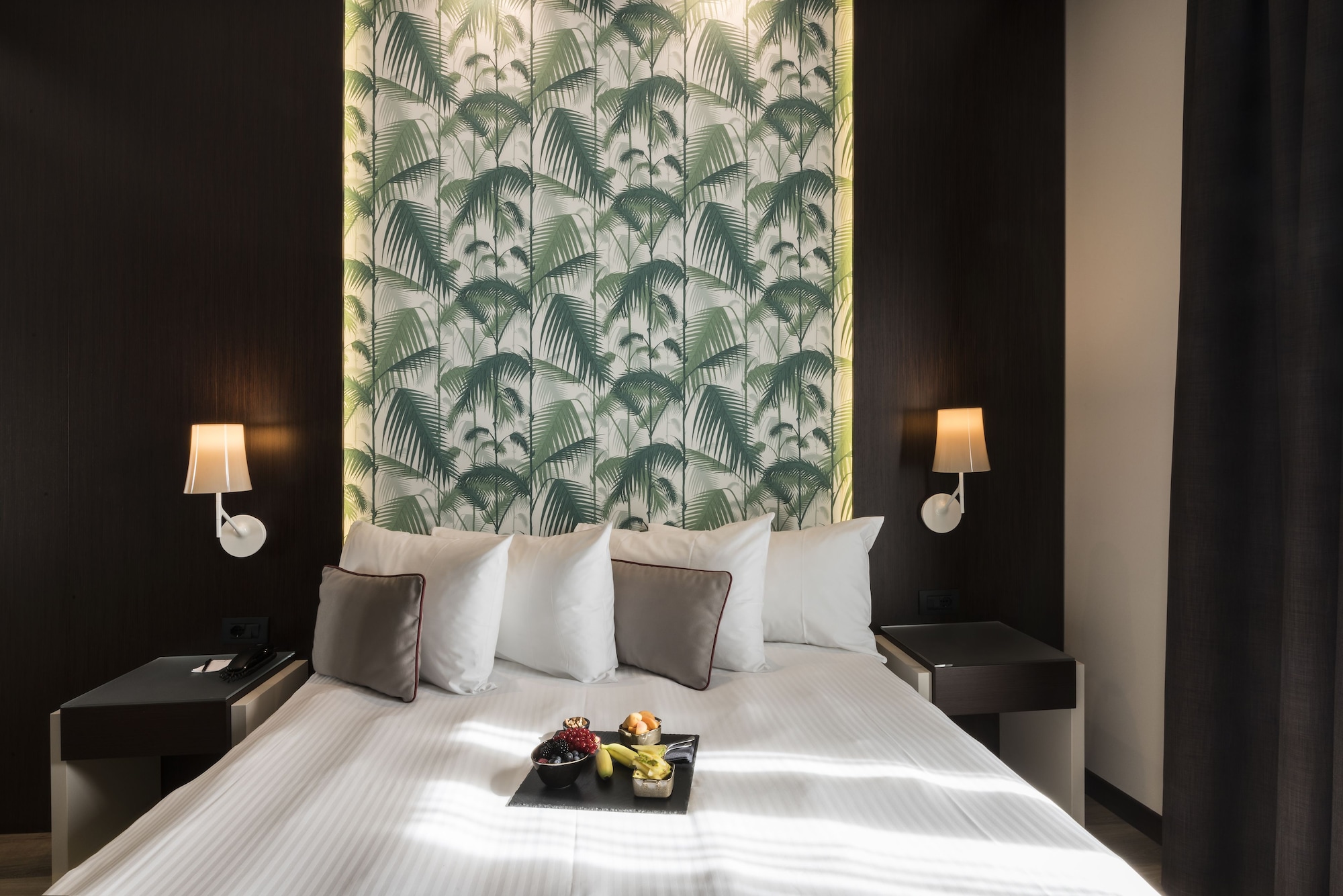 DELUXE, SINGLE, DOUBLE BED