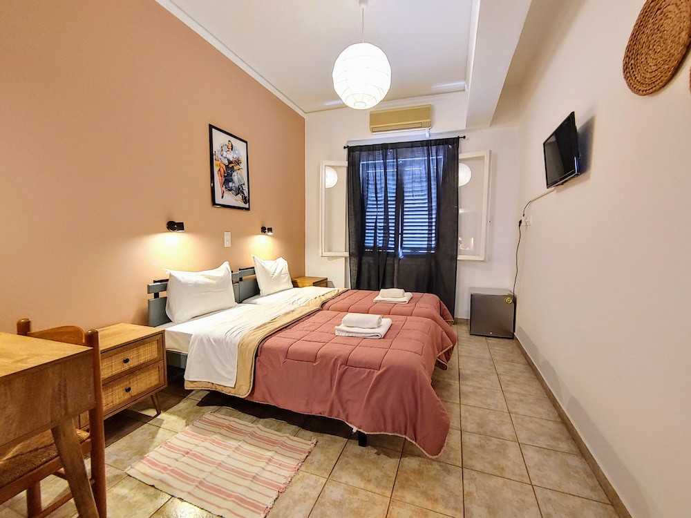 Aegina Hotel 28/73