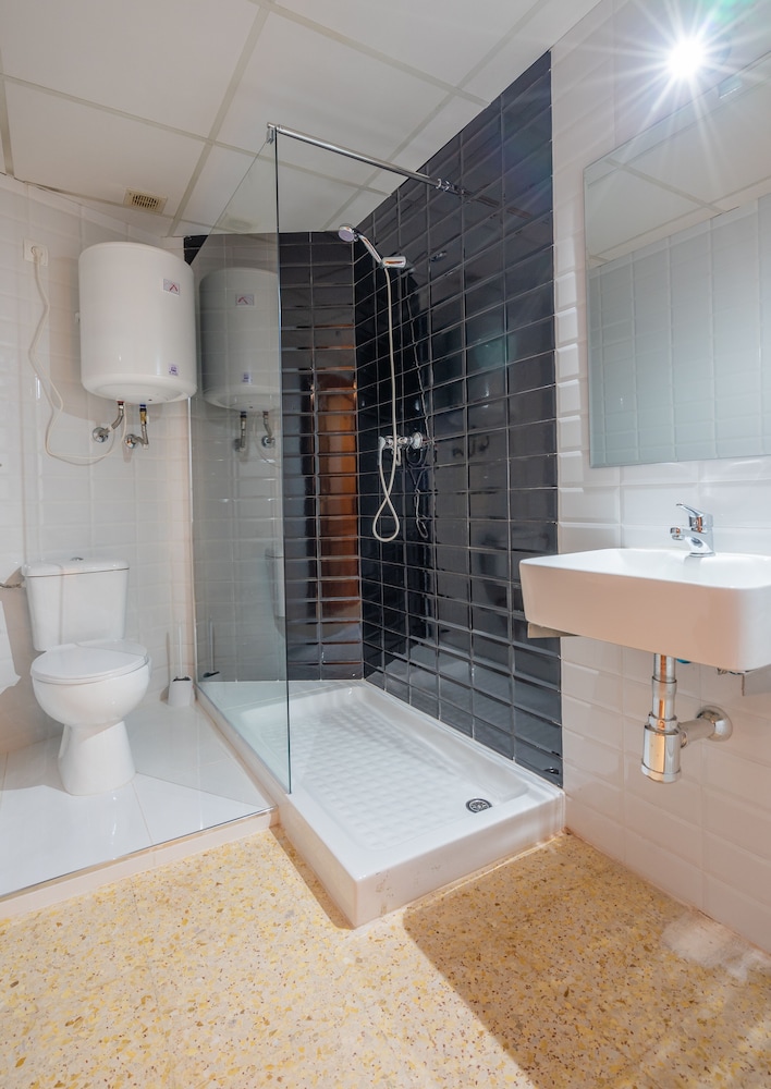 Hotel Velis 47/50