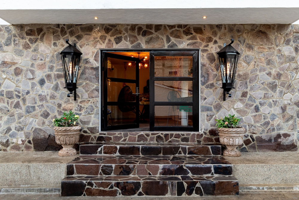 Cuale Condo Retreats 12/50