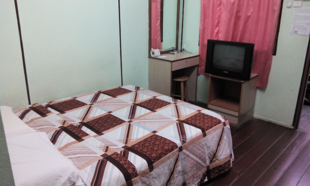 Purnama Beach Resort 24/67