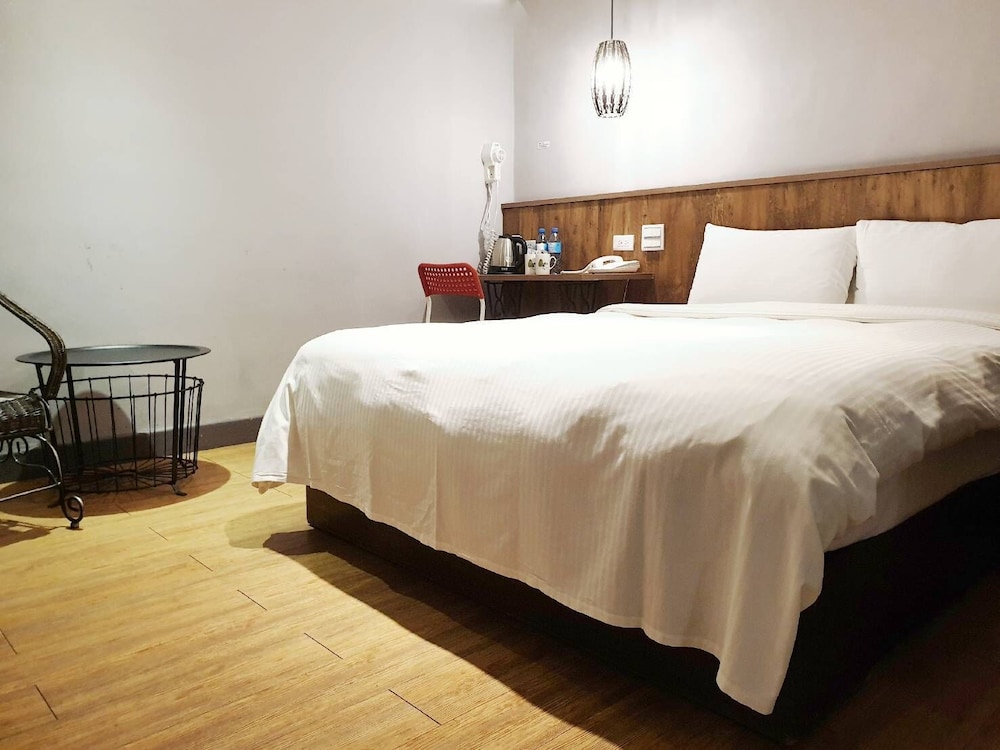 ECONOMY, DOUBLE BED