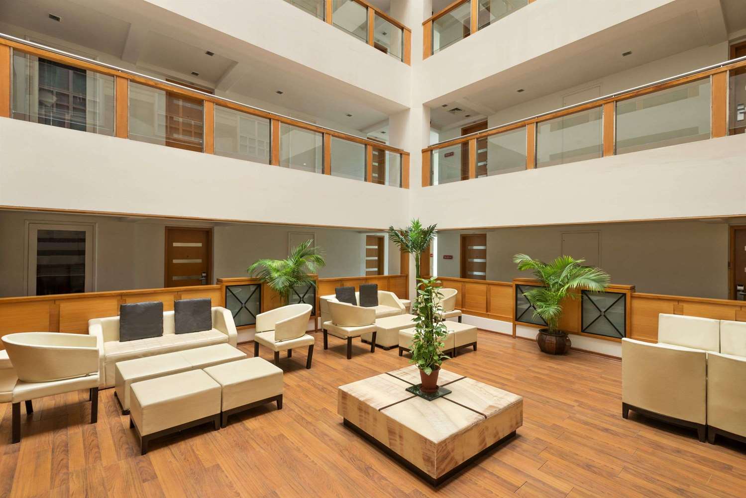 Ramada by Wyndham Jaipur 29/46