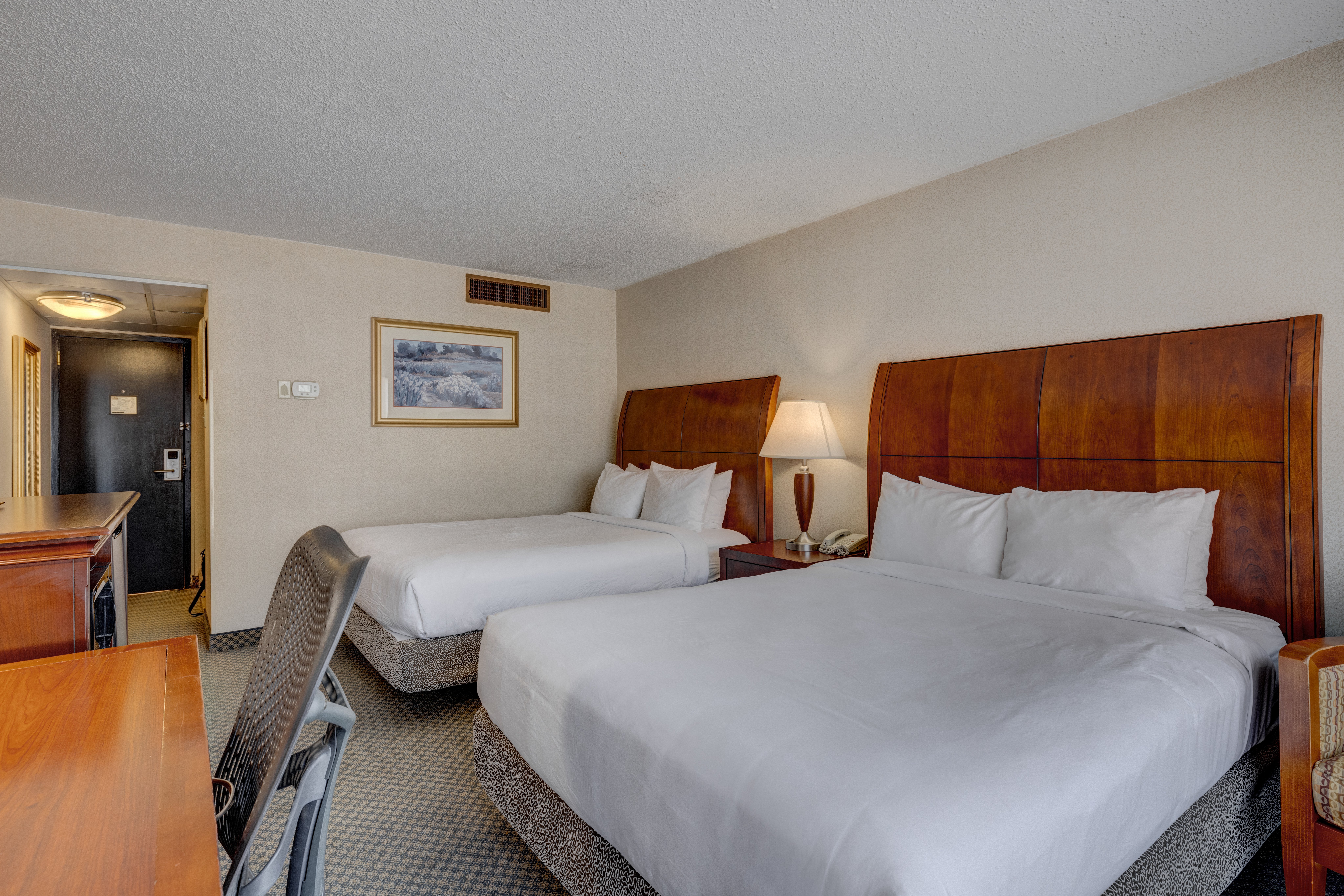 Riverside Hotel & Conference Center 18/60