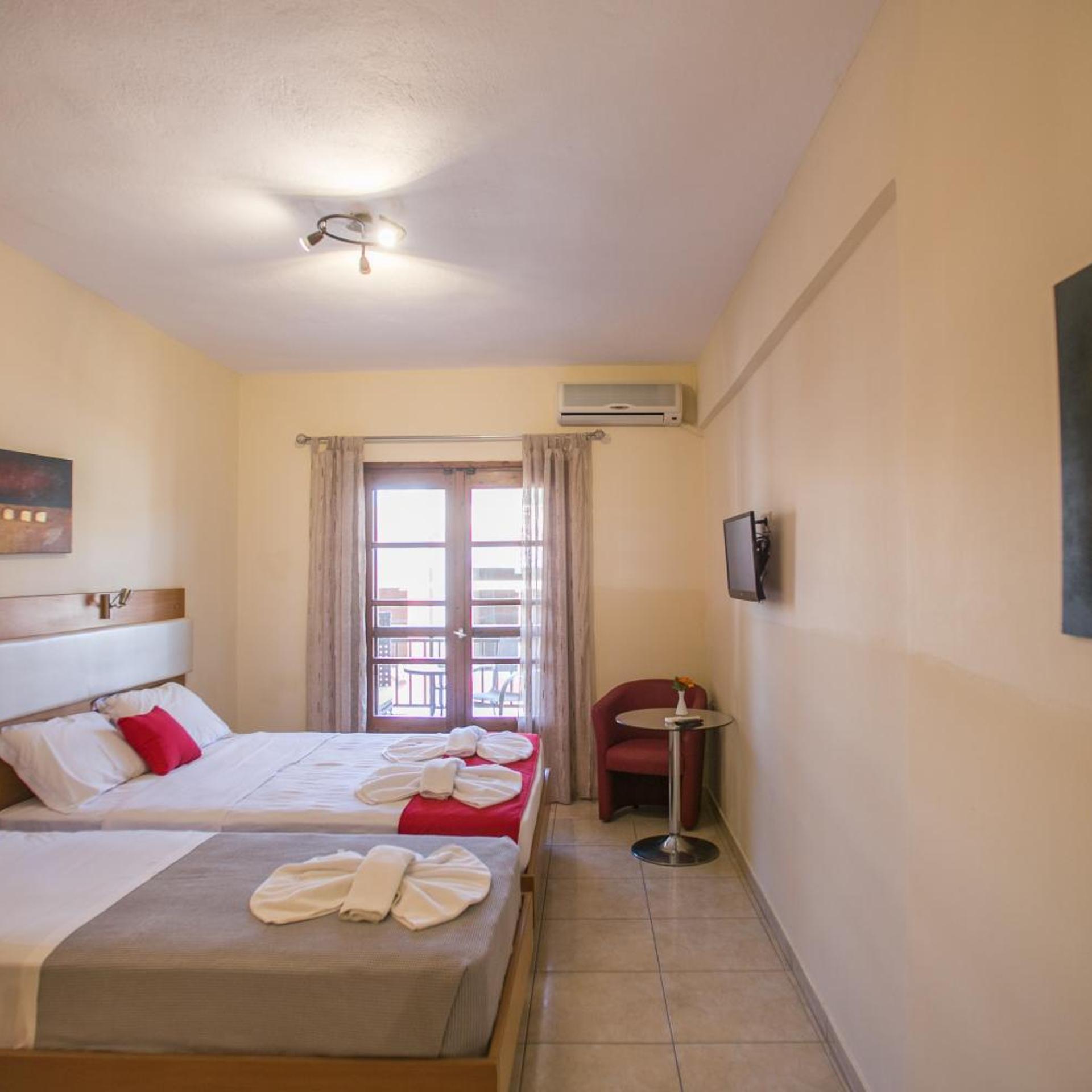 Avra Hotel 9/58
