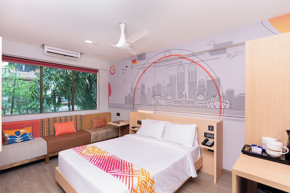 Luxe Queen Room
