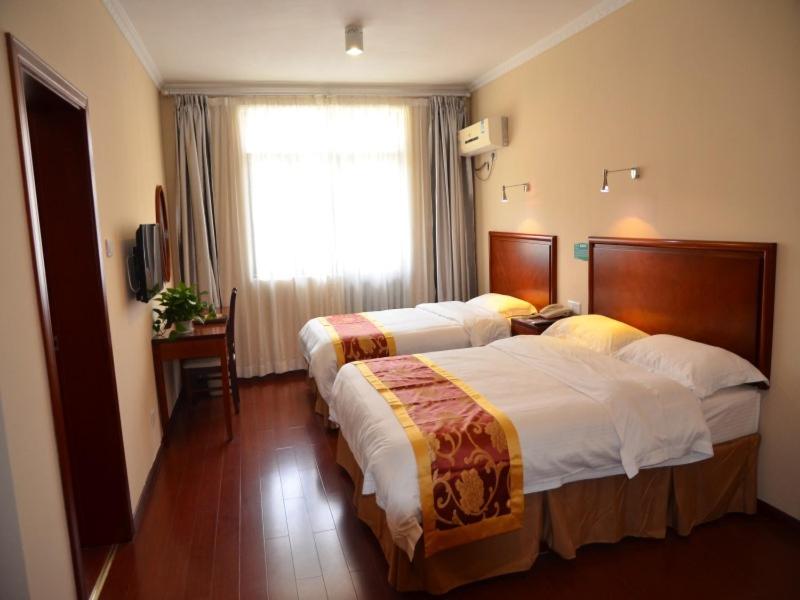 GreenTree Inn Huangshan Scenic Zone North Gate Express Hotel 2/16