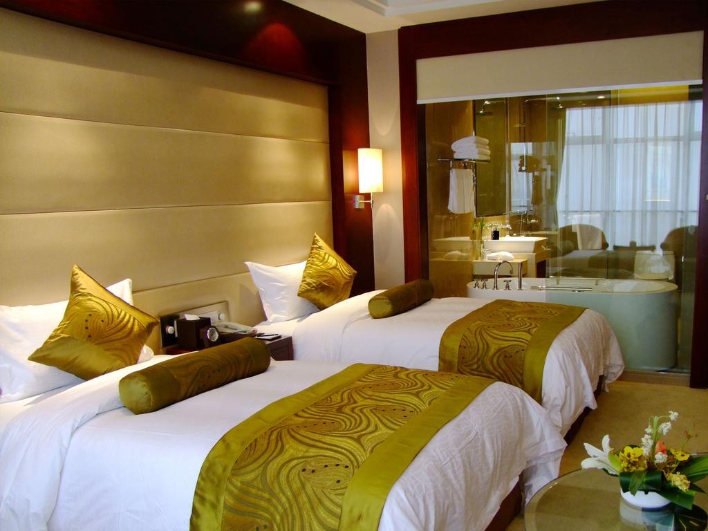 Hongrui Jinling Grand Hotel Hefei 9/19