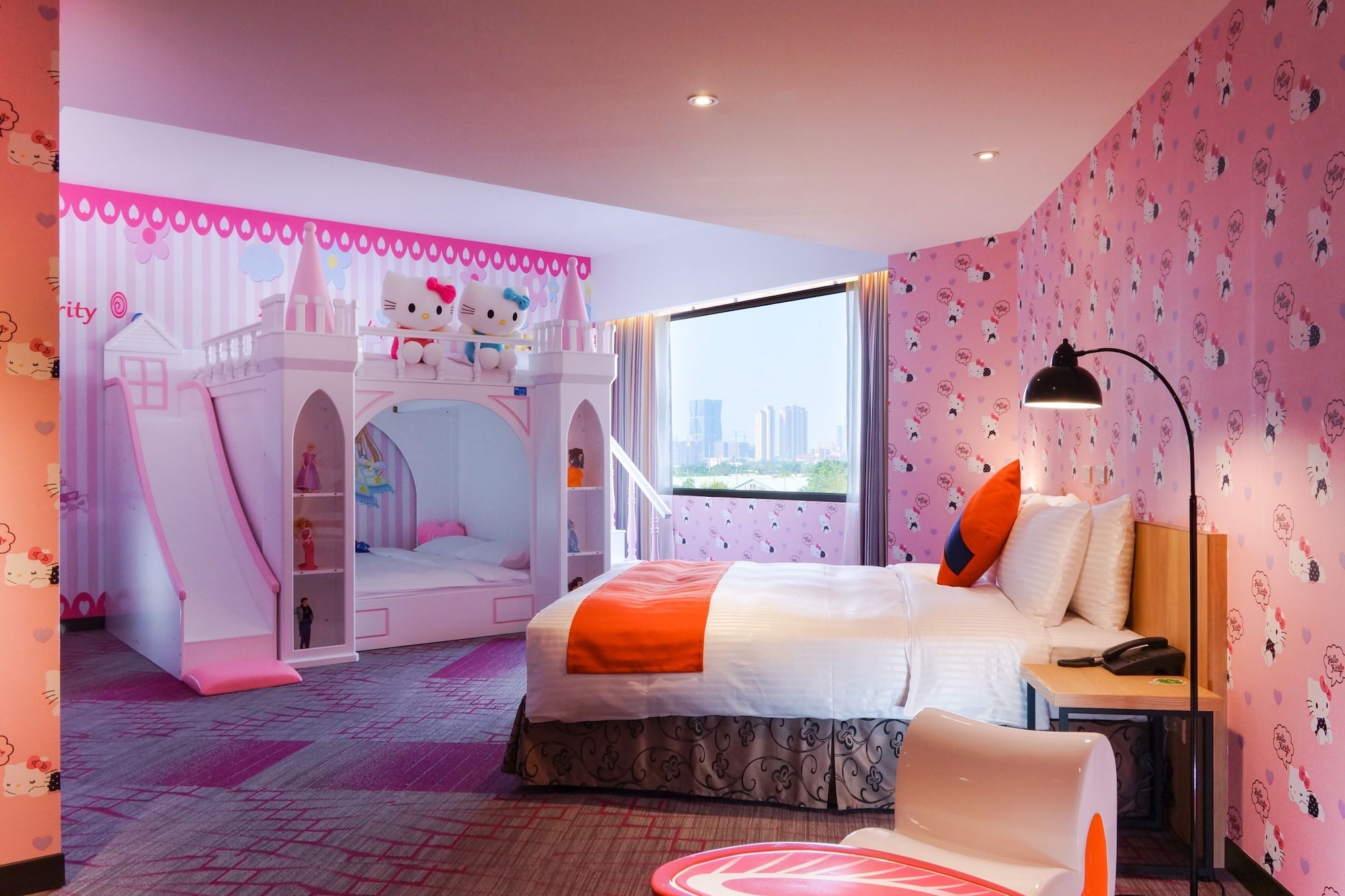 PARENT CHILD ROOM, FAMILY SUITE