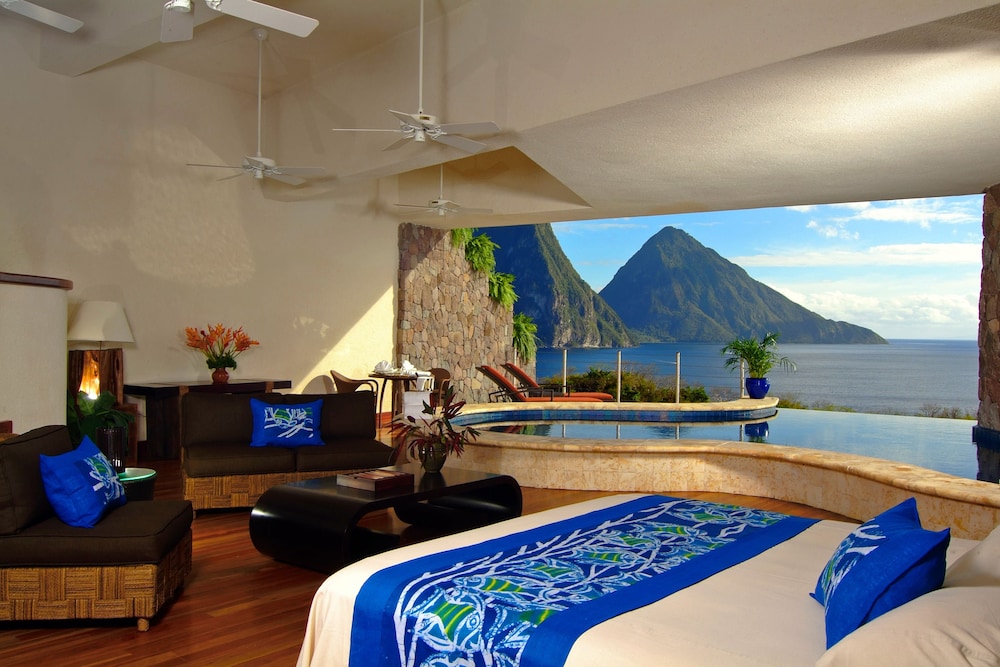 Jade Mountain - Adults Only 15/71