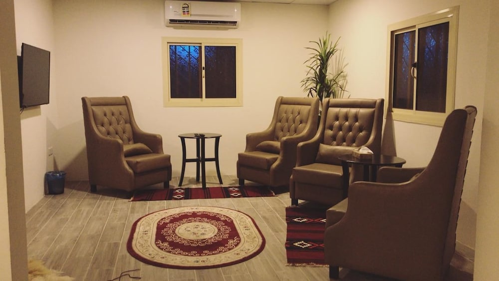 وعد العلا(Waad Al Ula Hotel) 19/43