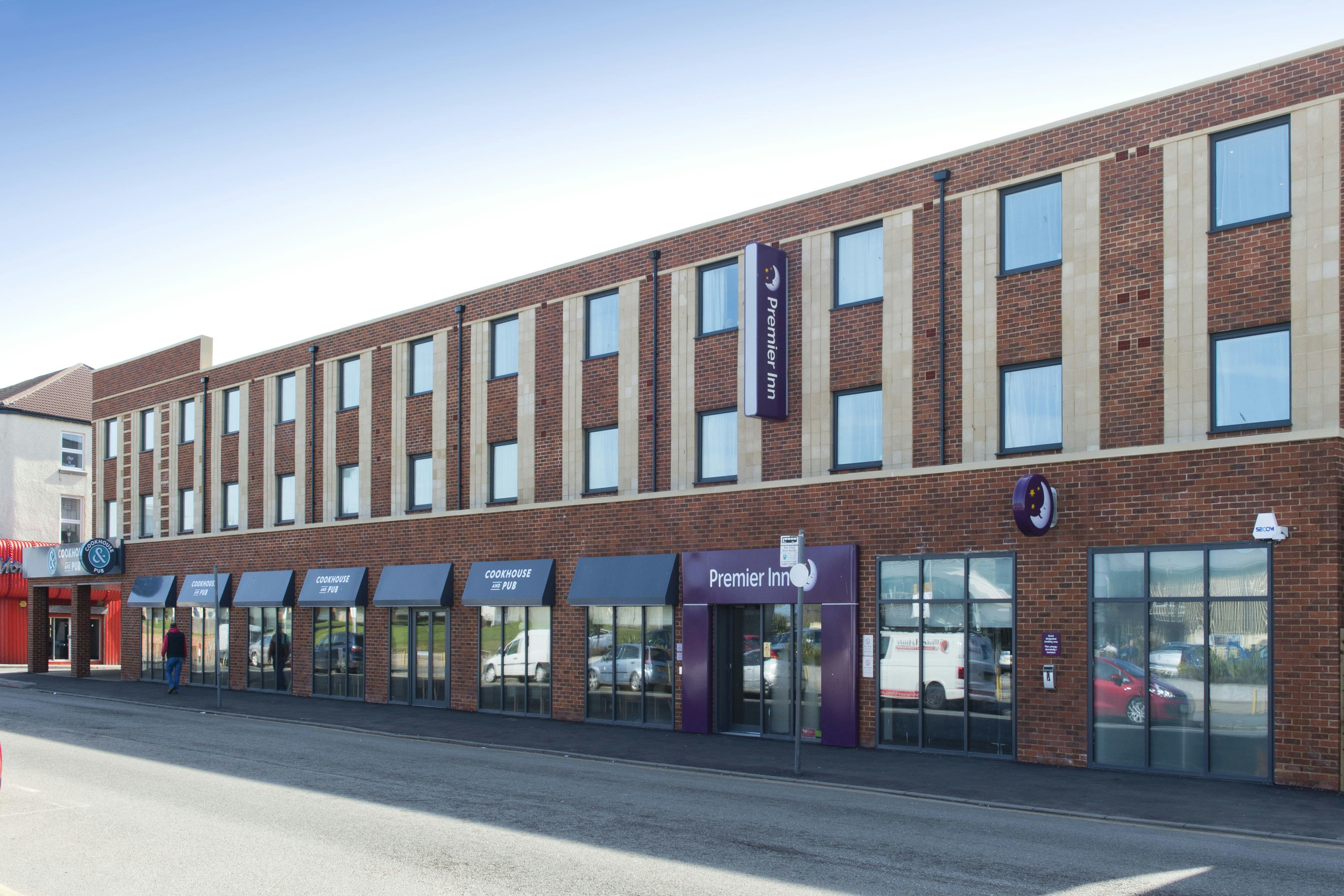 Premier Inn Rhyl Seafront Hotel 33/40