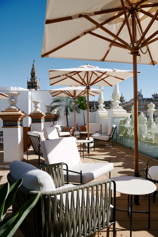 Mercer Plaza Sevilla 33/50