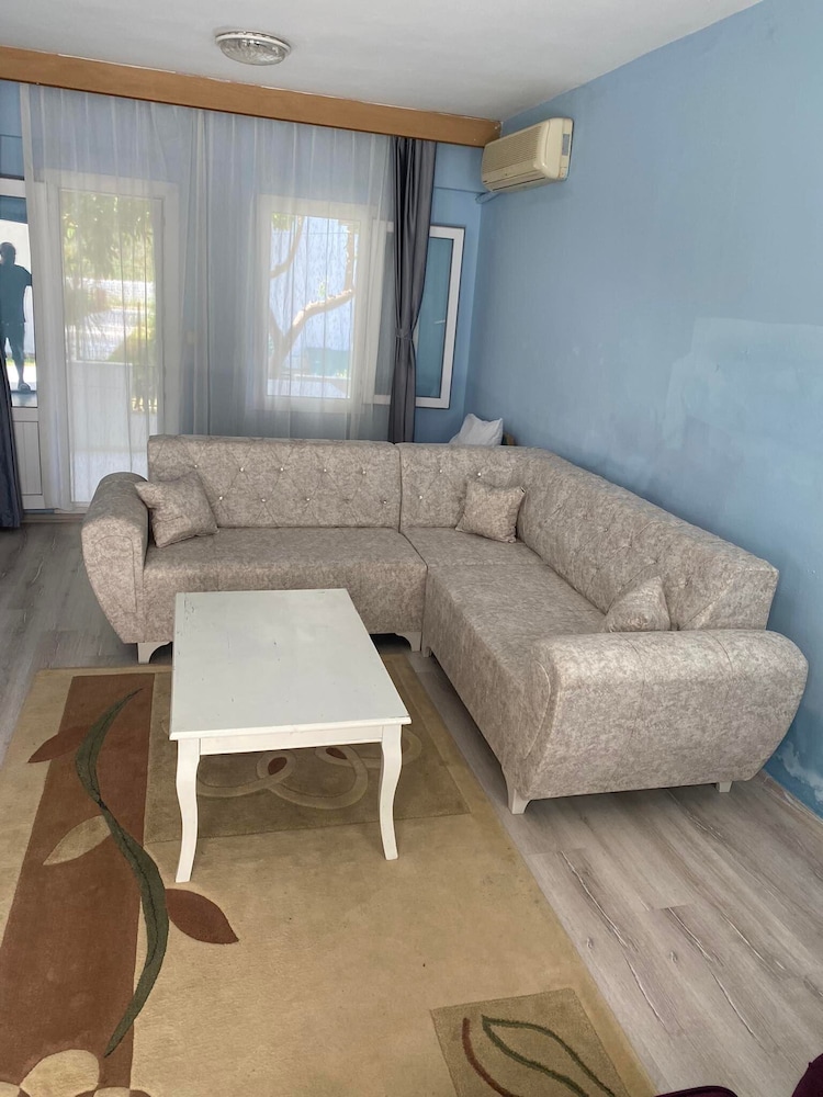 The Palm Club Apart Otel 24/50