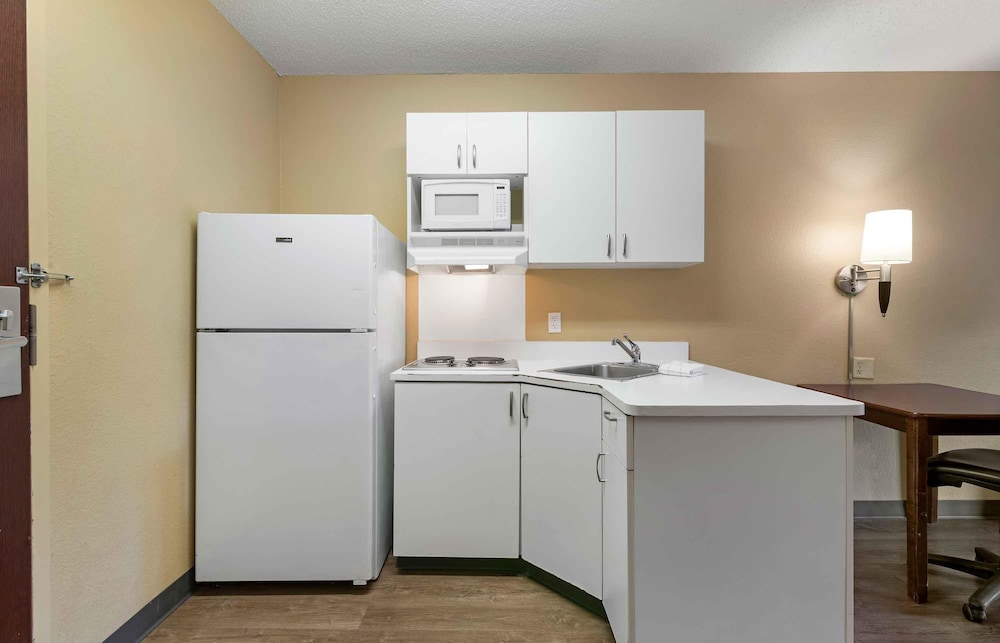 Extended Stay America - Savannah - Midtown 45/51
