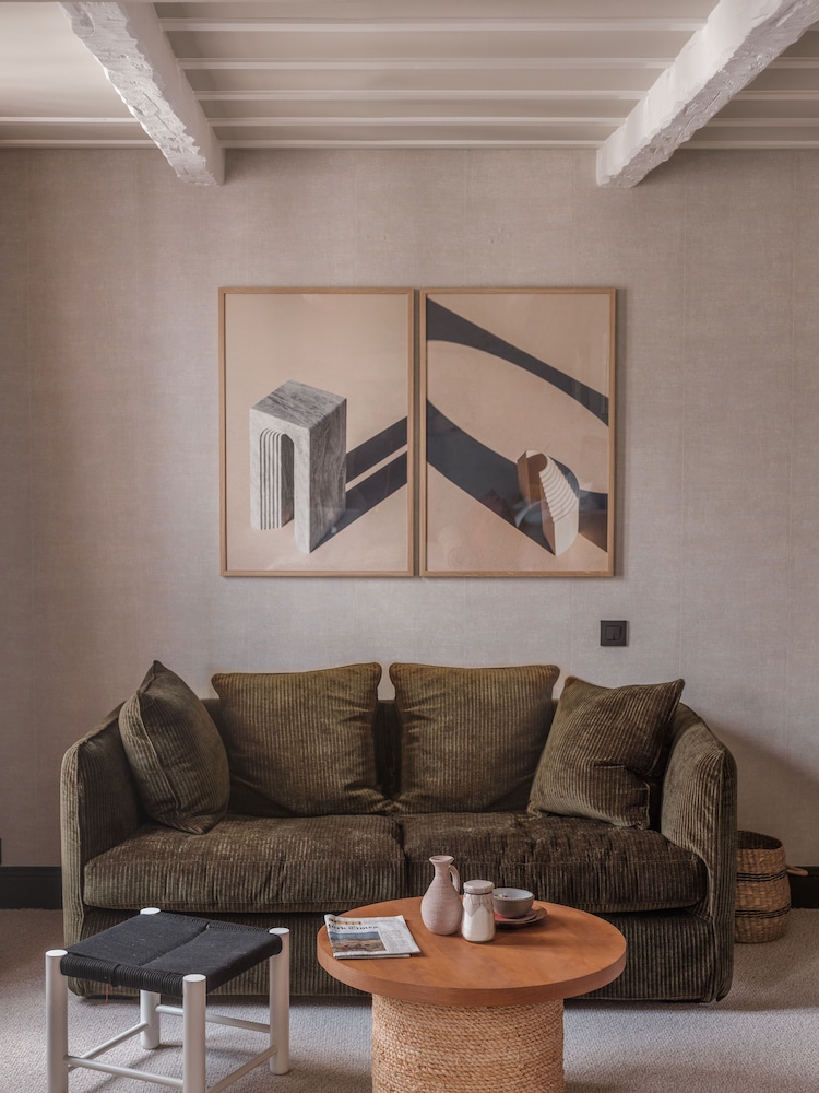 Hotel Suzie Blue 32/50