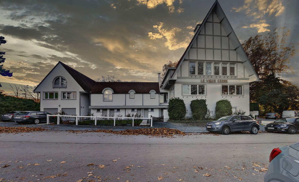 RELAIS DU SILENCE AUBERGE DU VIEUX CEDRE 23/31