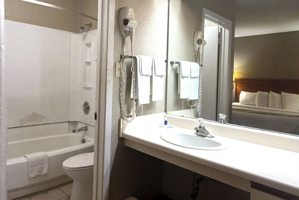 Homegate Studios & Suites San Antonio Medical Center I-10 47/49