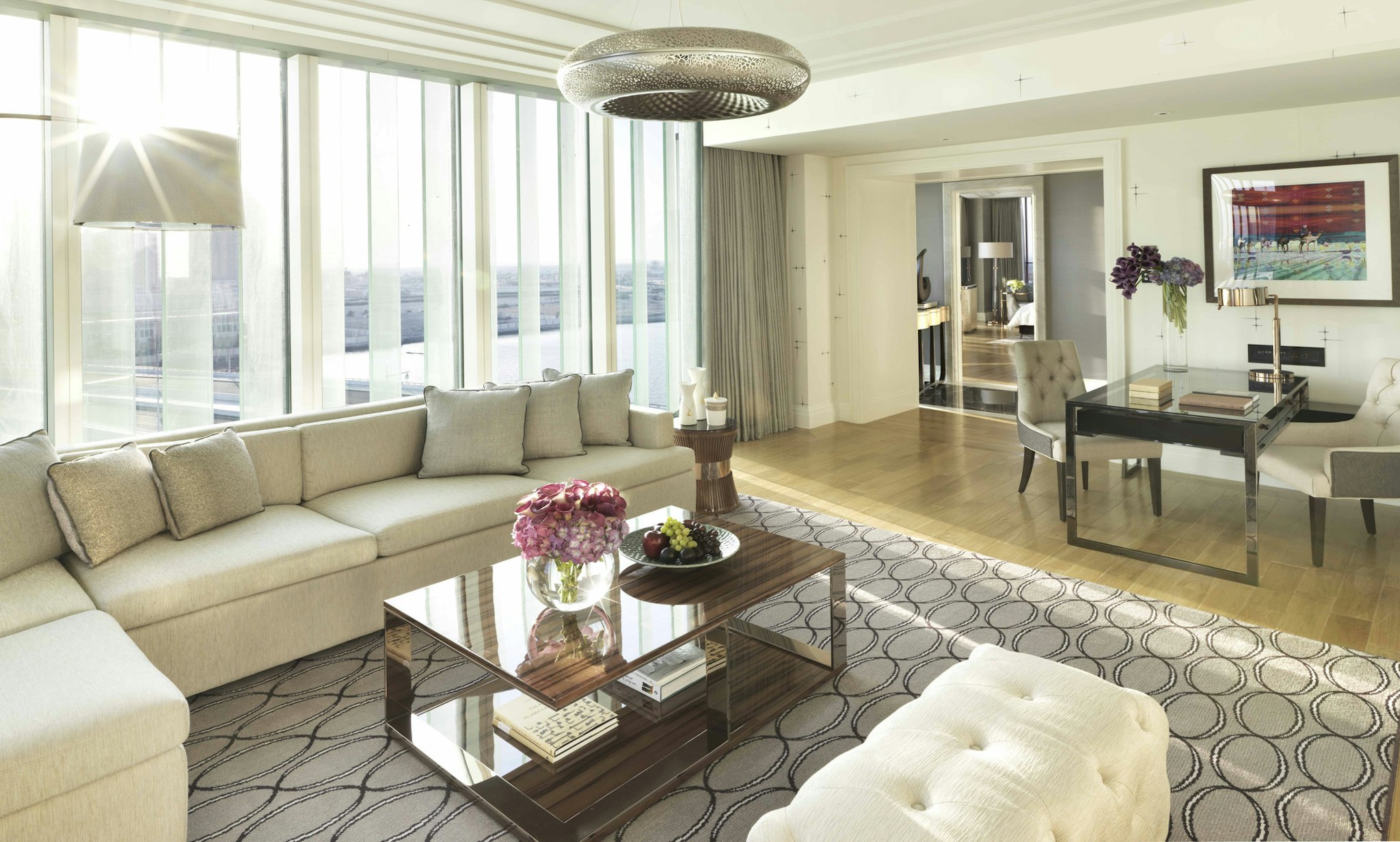 PREMIER, SUITE, KING BED