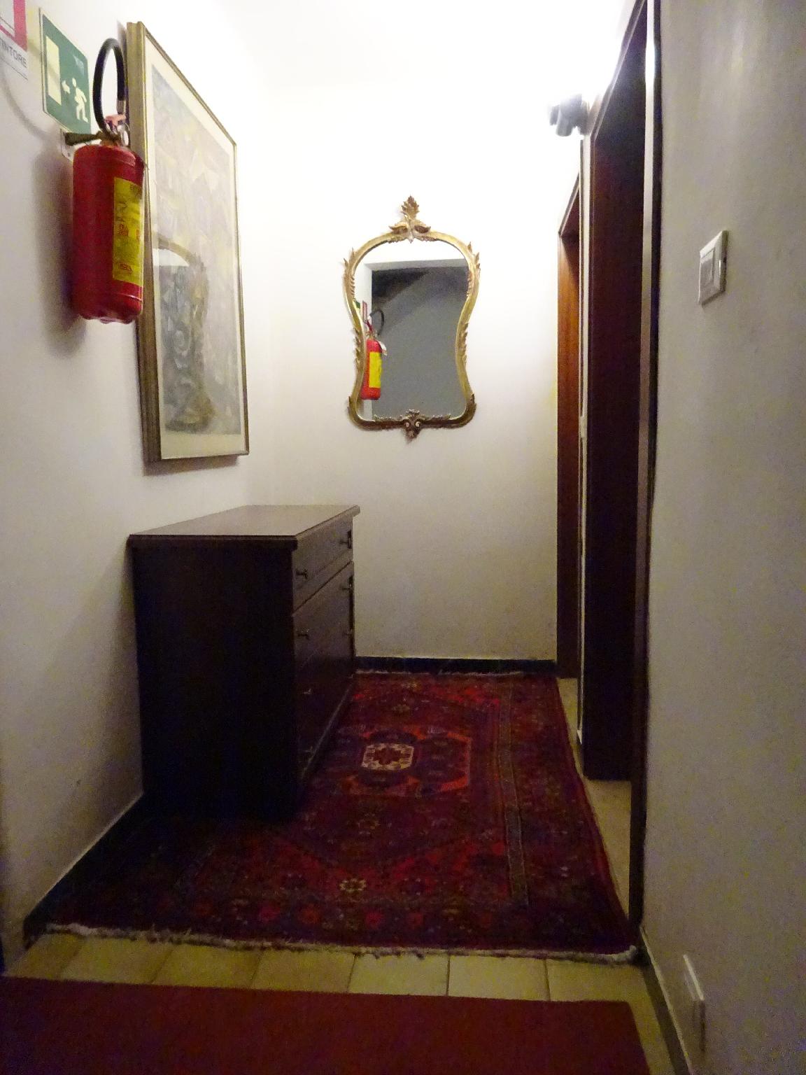 ROOM, DOUBLE BED