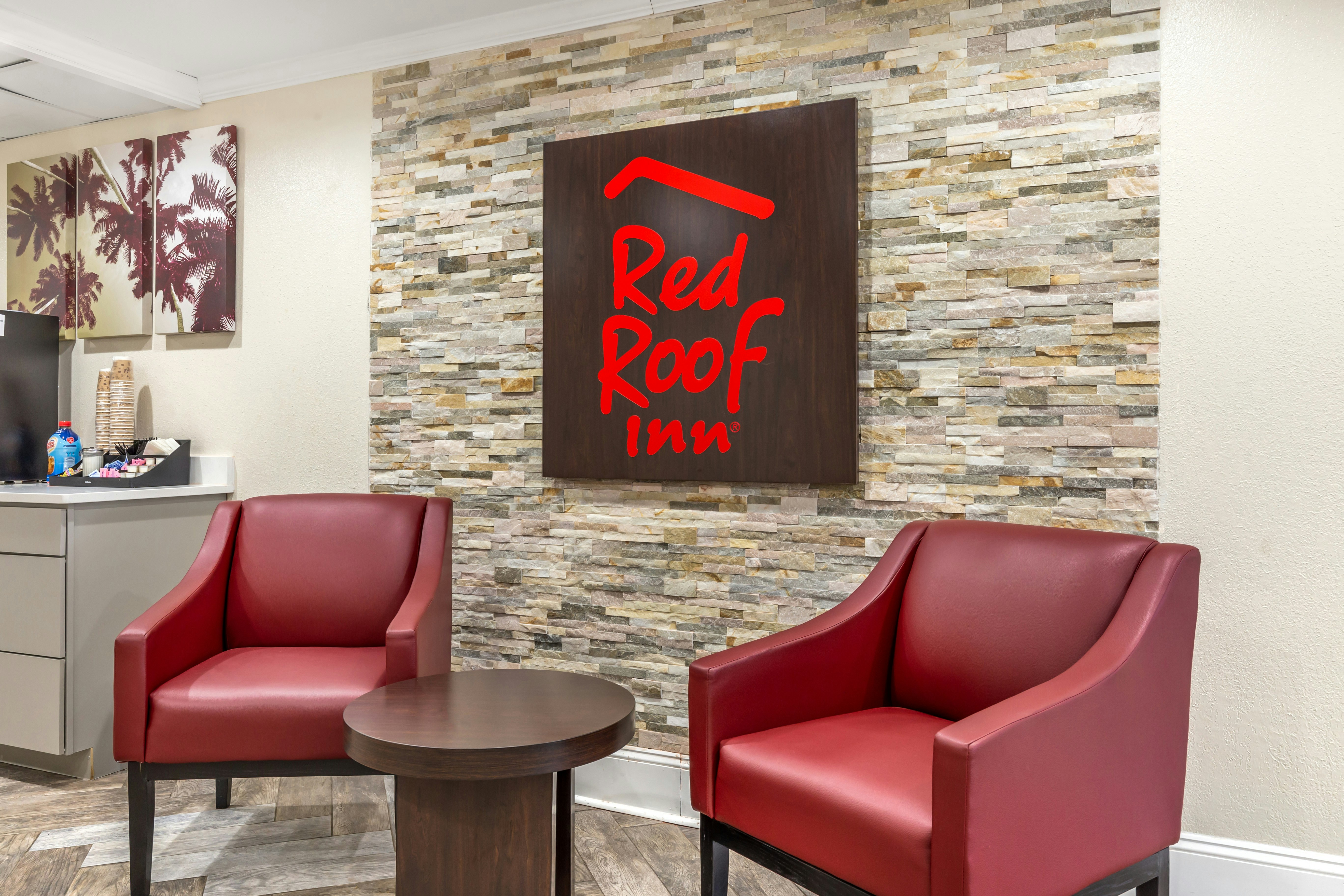 Red Roof Inn Raleigh Northeast - Downtown 8/11