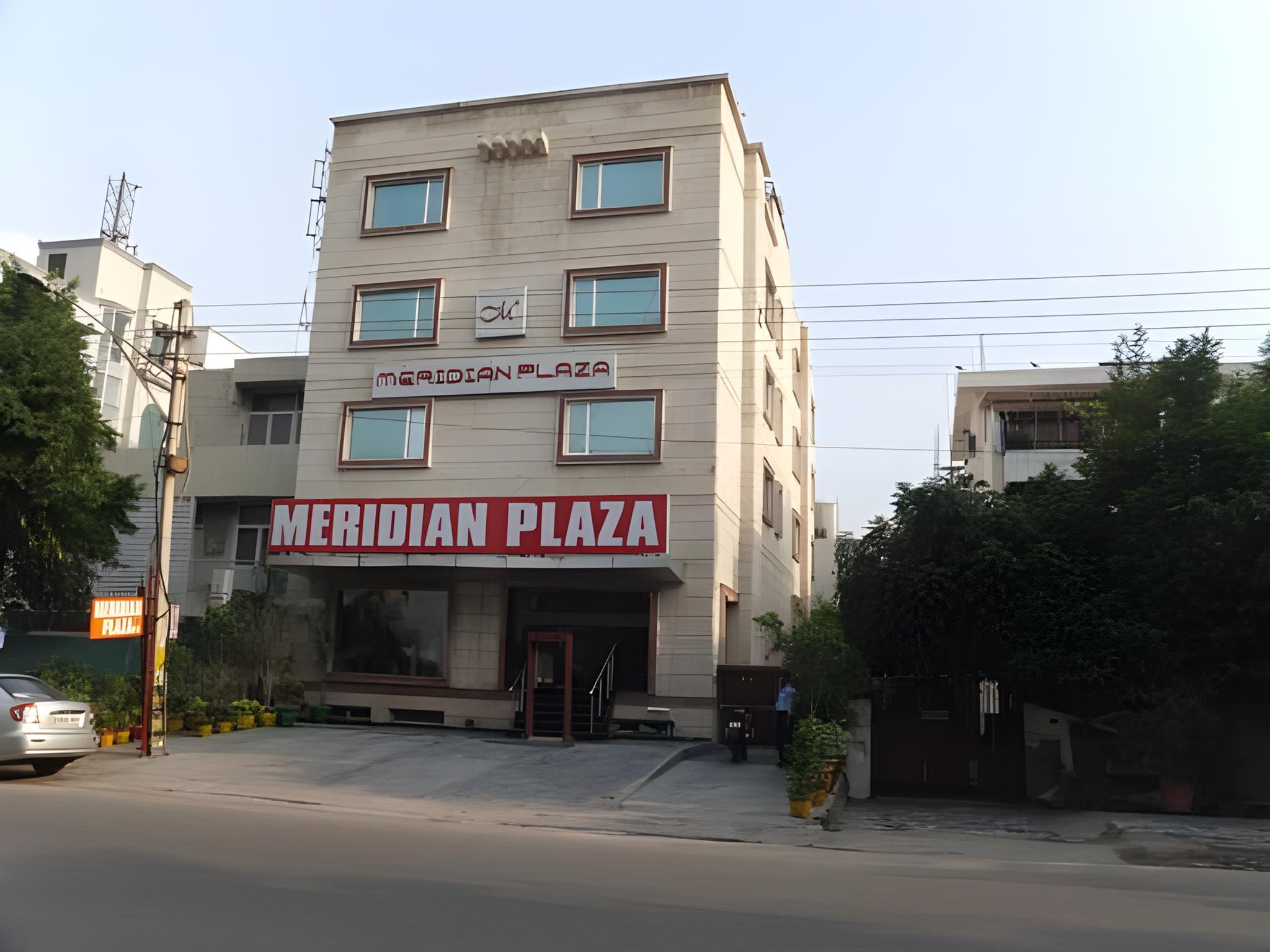 Meridian Plaza Hotel 30/34