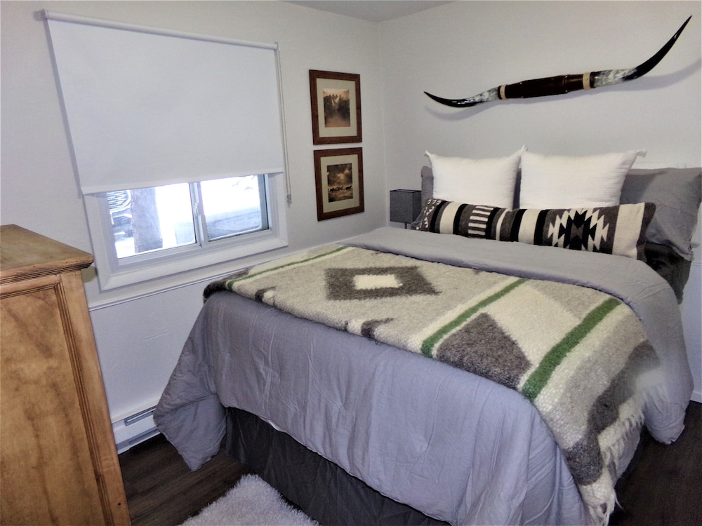 Blue River Condos 3 Bed 2 Bath 5/38