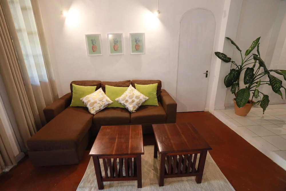 Chantauvent Guesthouse 76/100