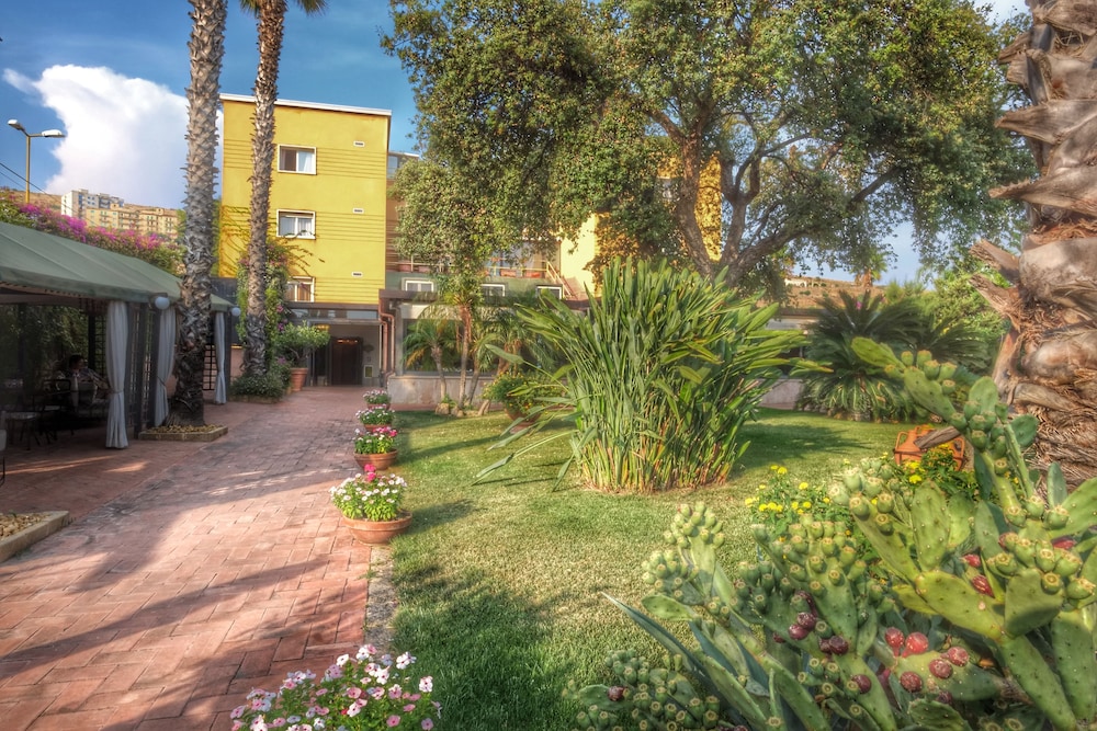 Colleverde Park Hotel 57/61