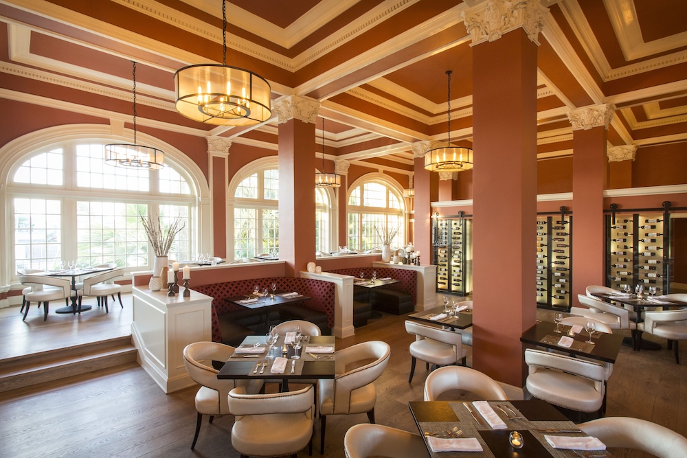 Grand Galvez Resort, Autograph Collection 38/62