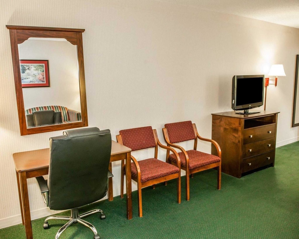 Quality Inn & Suites Lebanon I-65 25/38