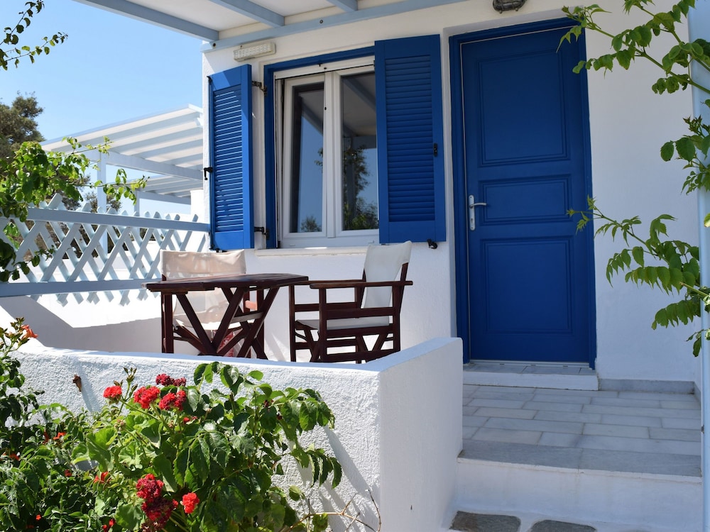 Stella Naxos Island 3/50