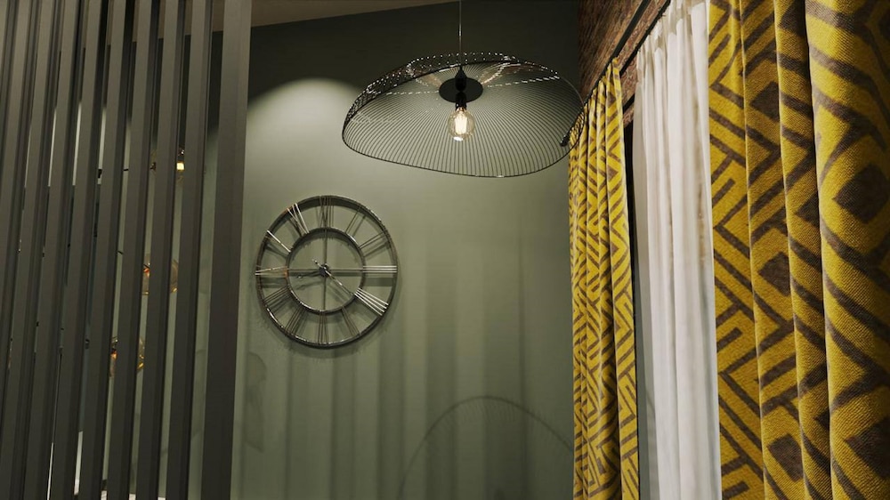 Twelve Inn Hotel photo3