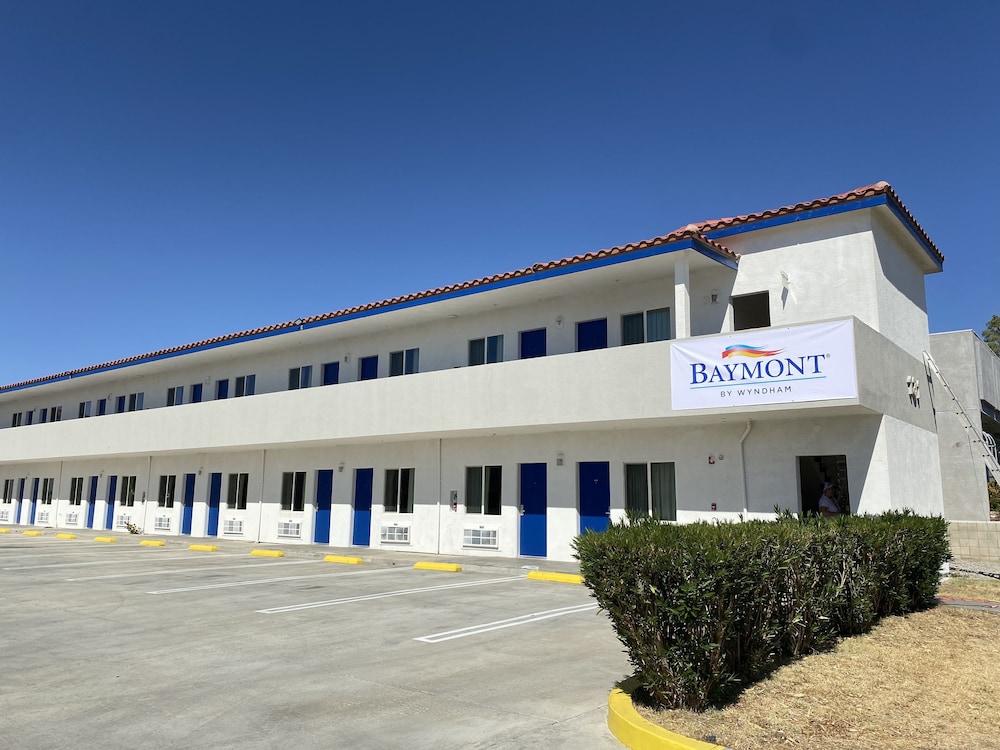 Baymont by Wyndham Ridgecrest 48/49