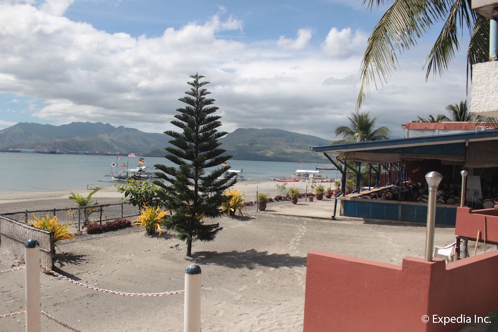 Blue Rock Beach Resort 57/67
