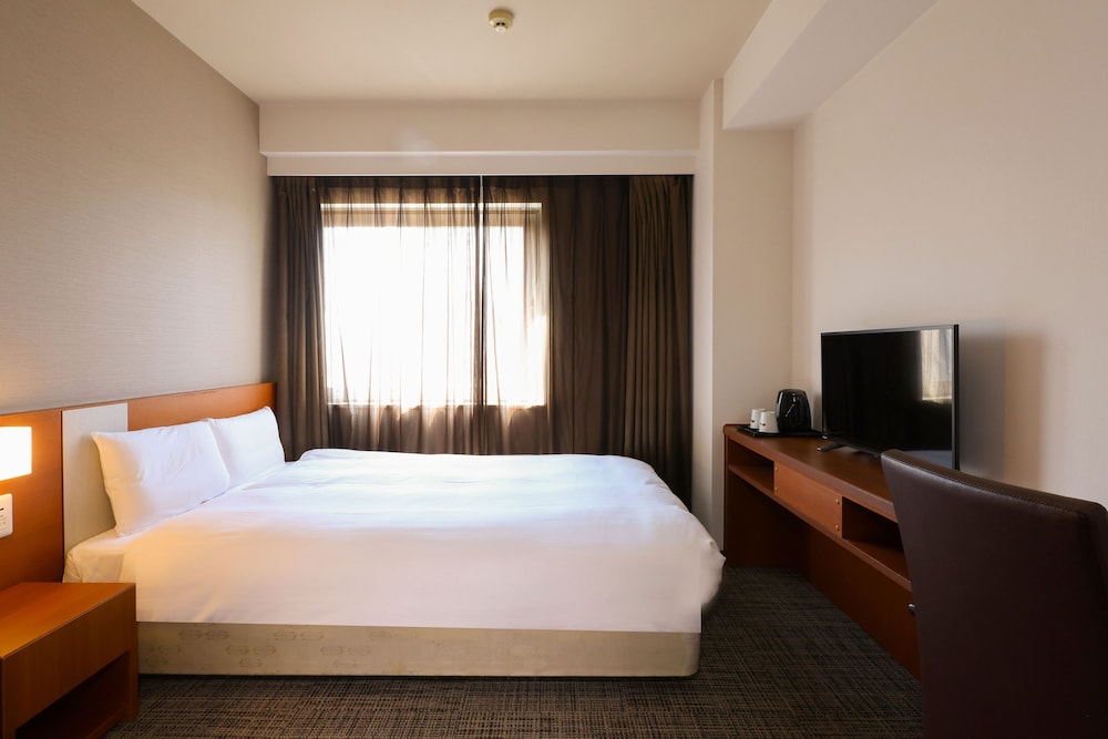 ROOM, DOUBLE BED