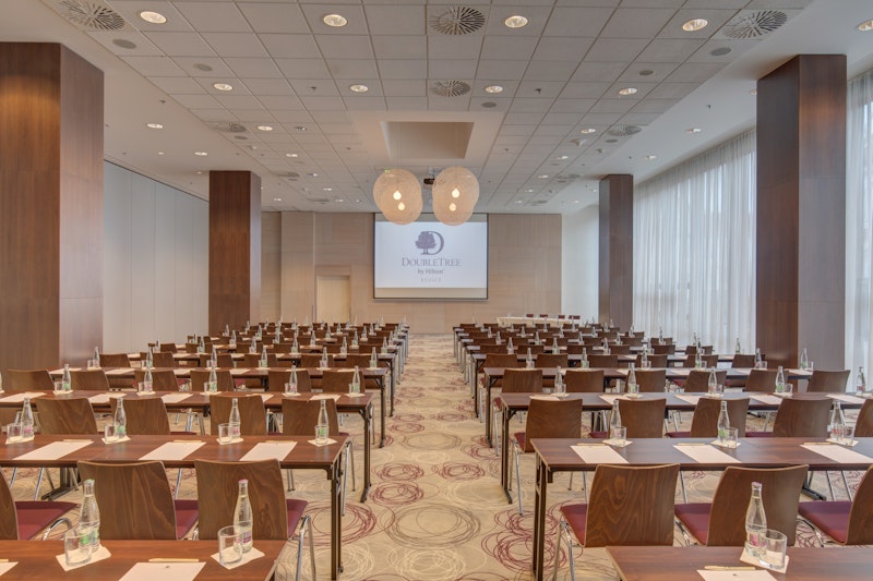 Doubletree By Hilton Kosice 66/76