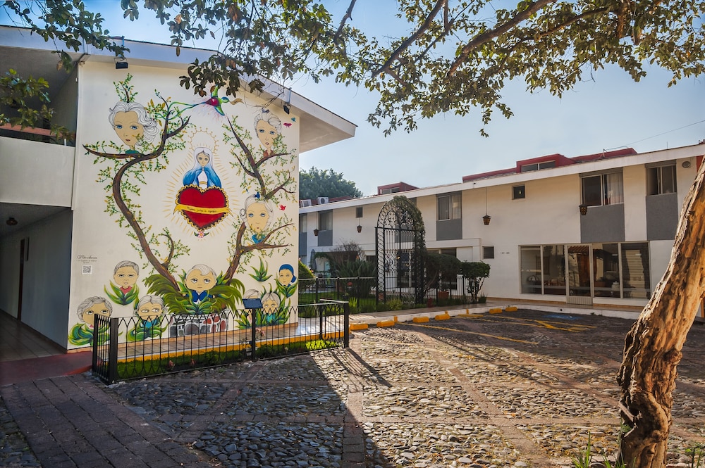 Hotel Isabel 56/65