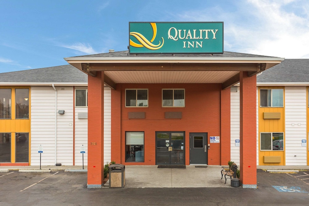 Quality Inn Airport Boise ID 3/50
