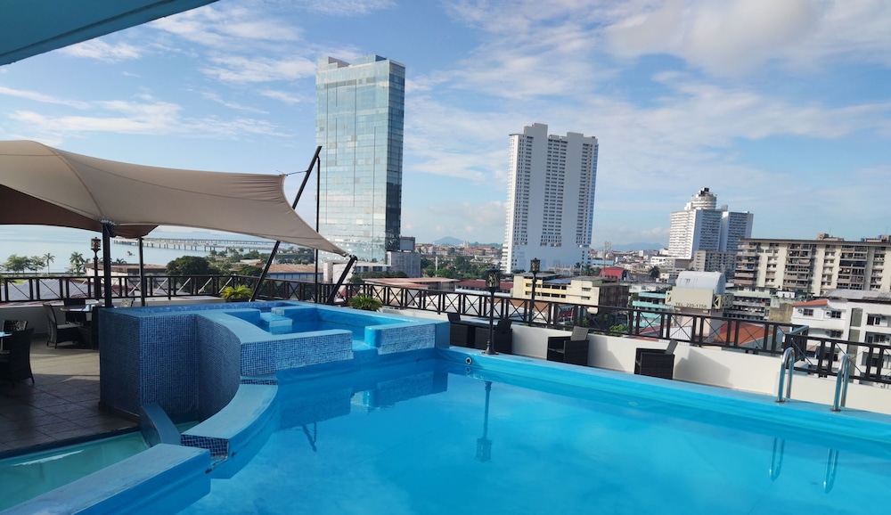 Bahia Suites 48/50