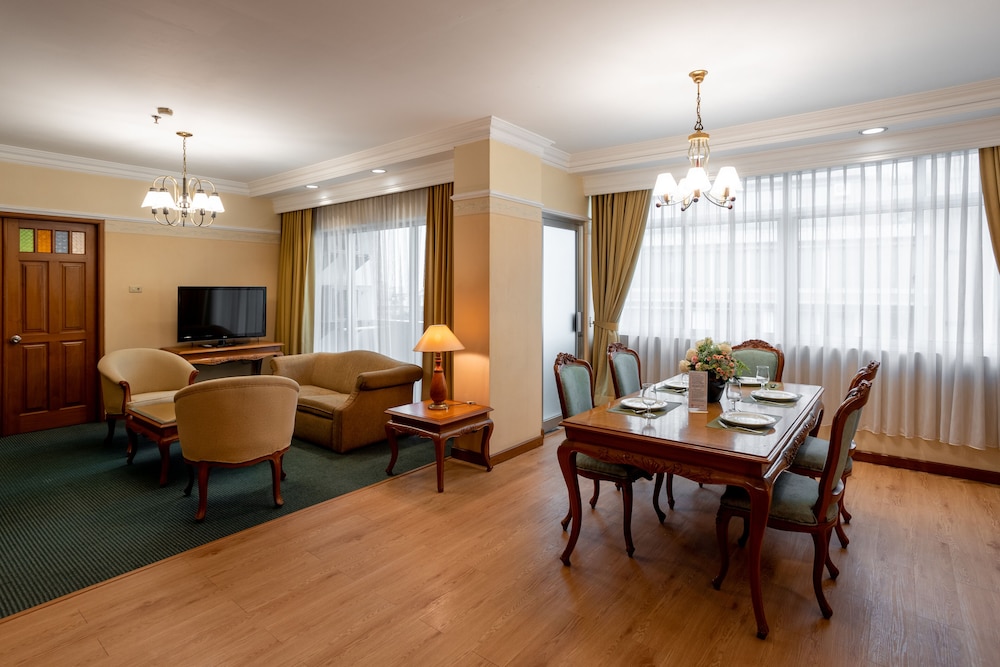 Hotel Marcopolo Jakarta 71/83