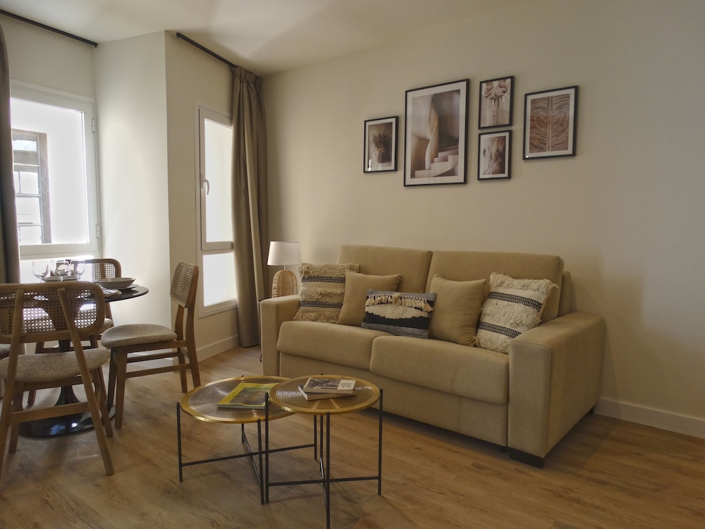 Oasis Hostel Malaga 21/39