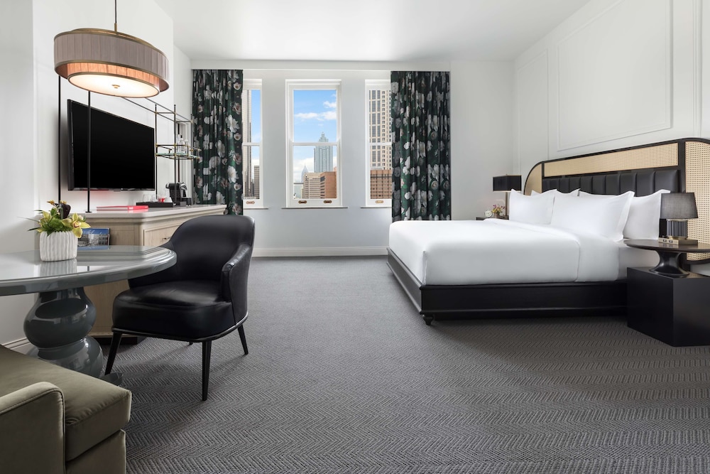 The Candler Hotel Atlanta Curio Collection by Hilton 17/55