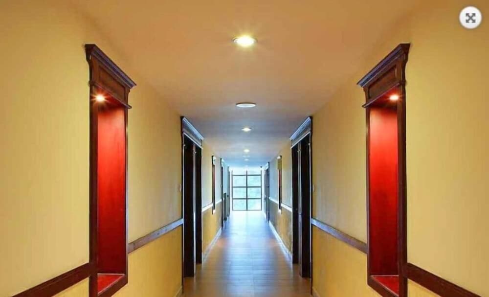 Hotel C7 32/43