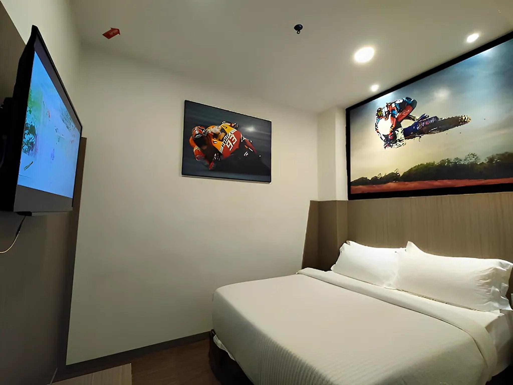 Superior, Queen Bed